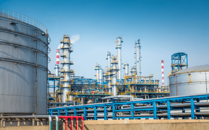 LyondellBasell Chemical Leak Kills 2, Injures 30